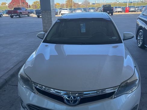 Used 2013 Toyota Avalon XLE Touring image 7