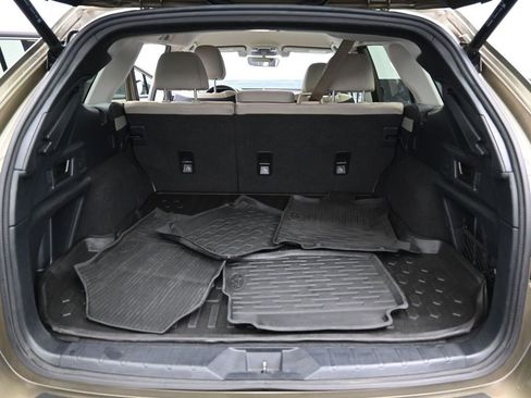 Used 2020 Subaru Outback Premium image 28