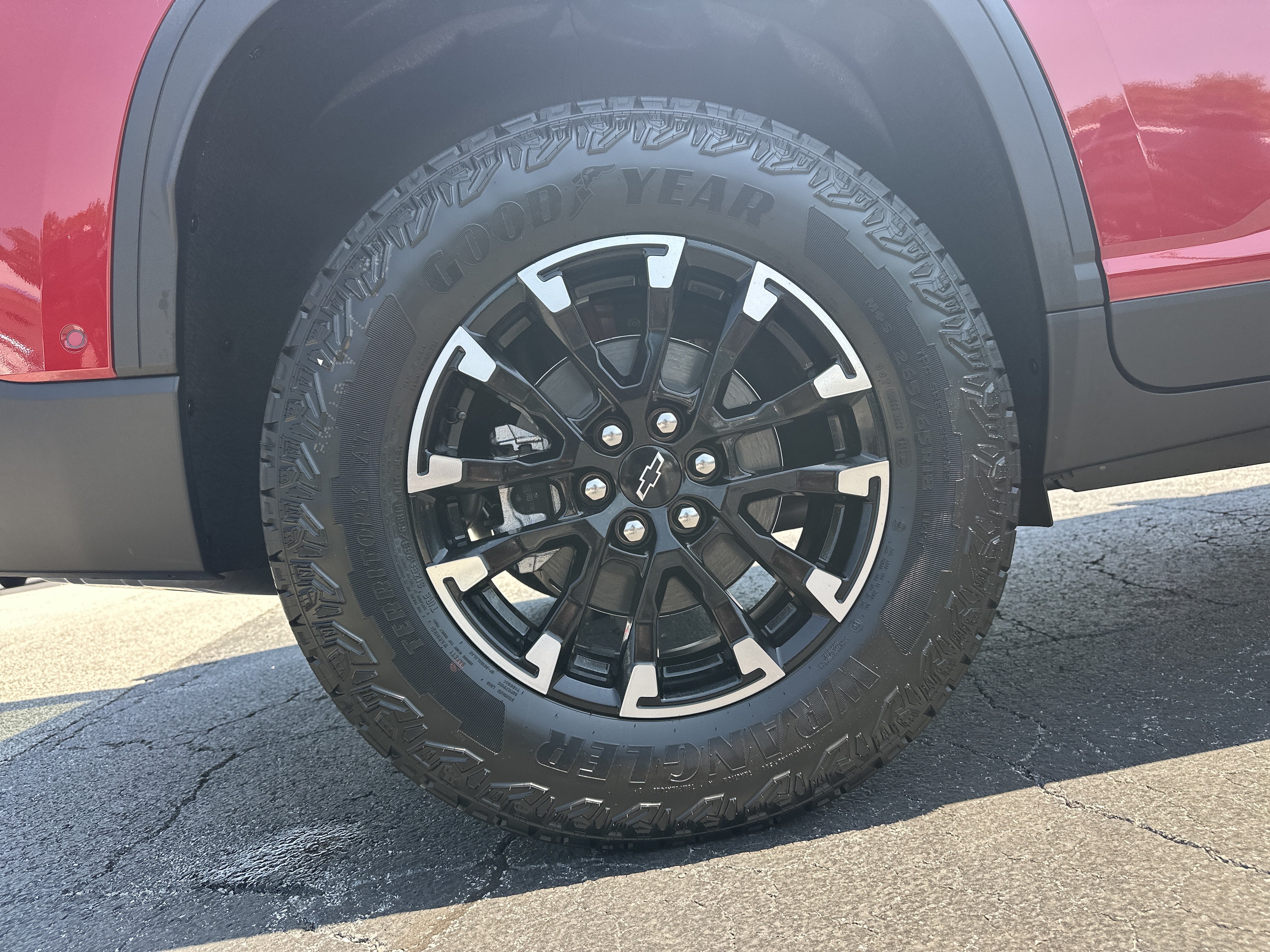 New 2026 Chevrolet Traverse Z71 w/ Enhanced Driving Package AWD/4WD image 19