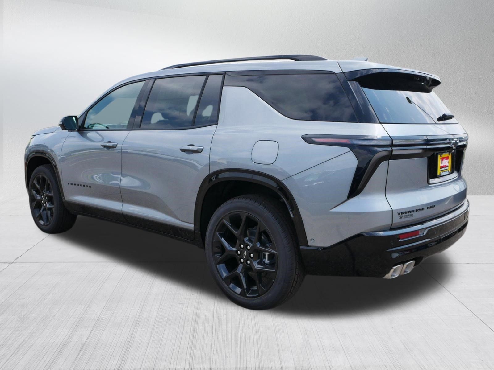 New 2026 Chevrolet Traverse RS w/ LPO, Floor Liner Package AWD/4WD image 2