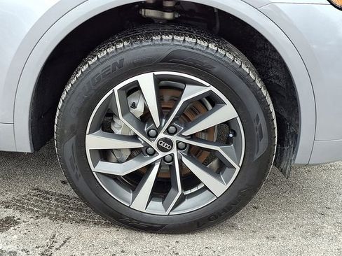 Certified 2023 Audi Q5 2.0T Premium w/ Convenience Package image 8