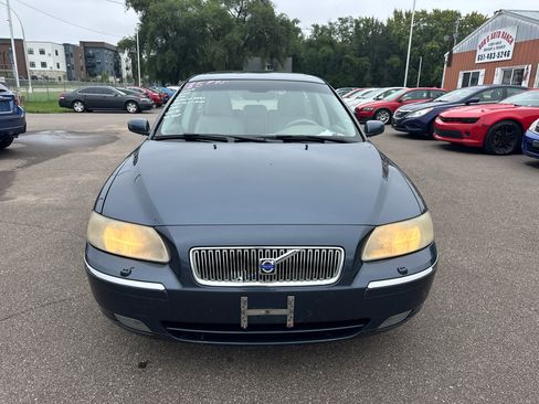 Used 2005 Volvo V70 2.5T image 2