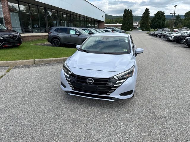 Used 2025 Nissan Versa SV w/ Trunk Package FWD image 5