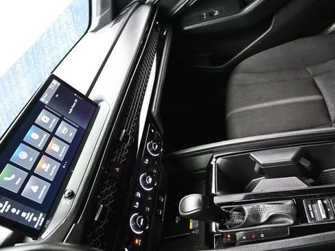 Used 2025 Honda Accord Sport image 18