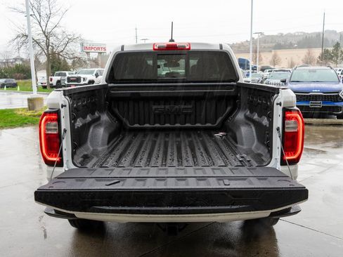 New 2026 GMC Canyon Elevation w/ Convenience Package image 26