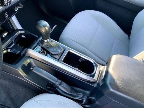 Used 2019 Toyota Tacoma SR5 image 15