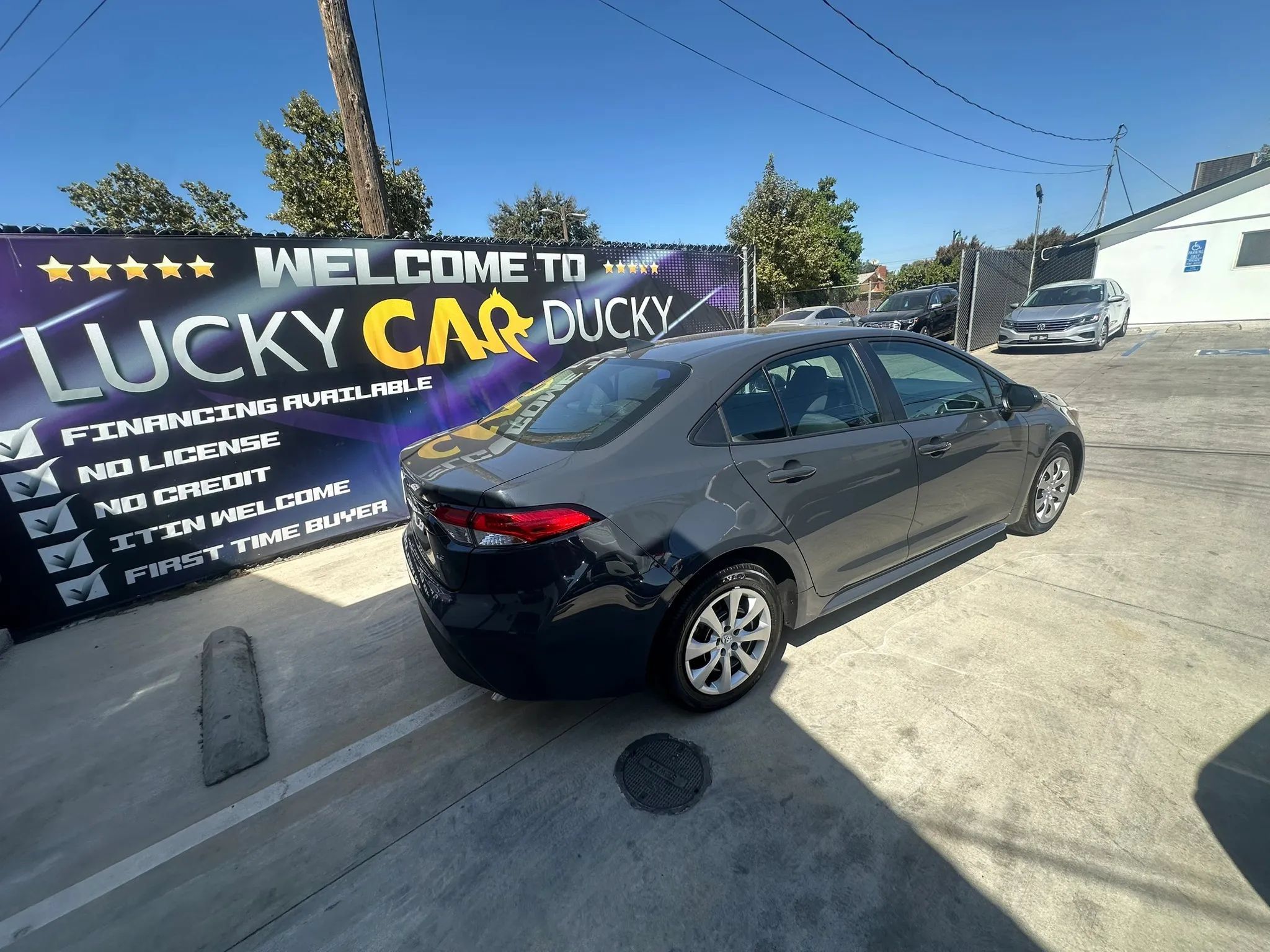 Used 2026 Toyota Corolla LE FWD image 7