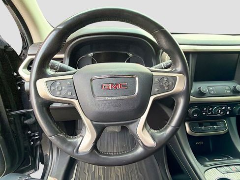 Used 2022 GMC Acadia Denali w/ Black Diamond Edition AWD/4WD image 11