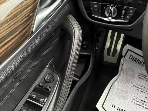 Used 2019 BMW 530i xDrive w/ M Sport Package image 23