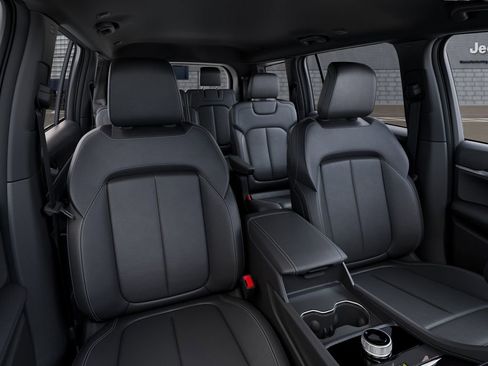 New 2026 Jeep Grand Cherokee L Limited RWD image 16