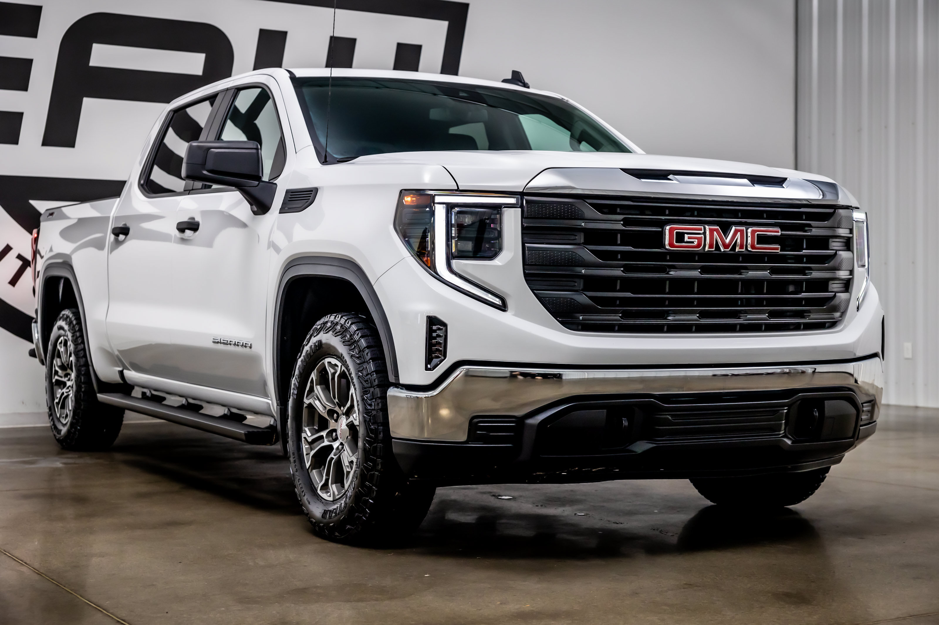 Used 2026 GMC Sierra 1500 Pro w/ Pro Value Package AWD/4WD image 27