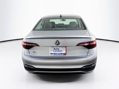 Used 2023 Volkswagen Jetta SE FWD image 6
