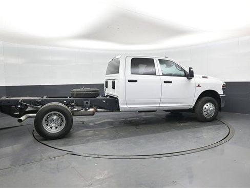 New 2026 RAM 3500 Tradesman w/ Chrome Appearance Group image 3