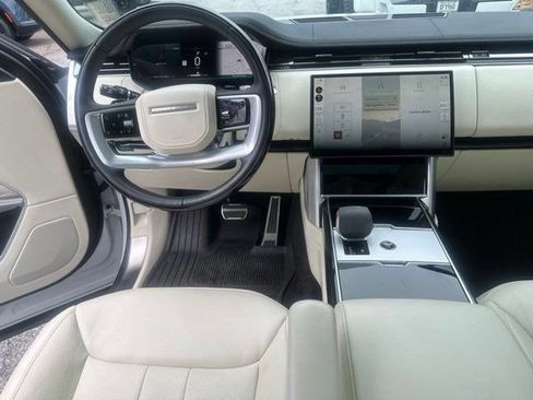 Used 2024 Land Rover Range Rover SE AWD/4WD image 20