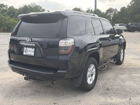 Used 2015 Toyota 4Runner SR5 RWD image 7