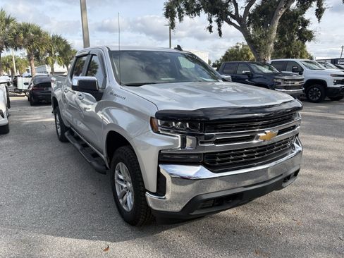 Used 2022 Chevrolet Silverado 1500 LT image 1