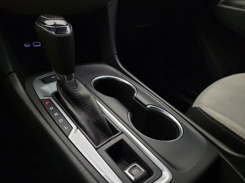 Used 2019 Chevrolet Equinox LS image 26