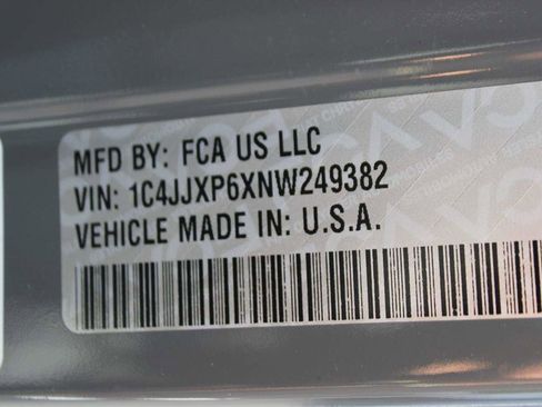 Used 2022 Jeep Wrangler Unlimited Sahara image 41