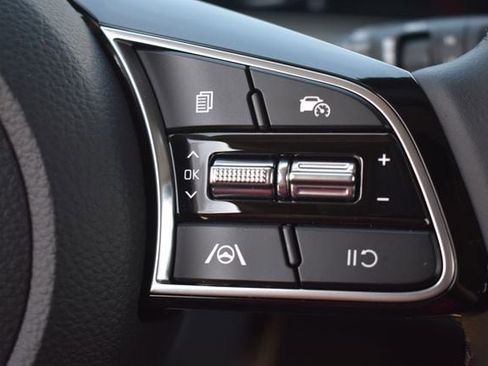 New 2026 Kia Seltos S FWD image 23