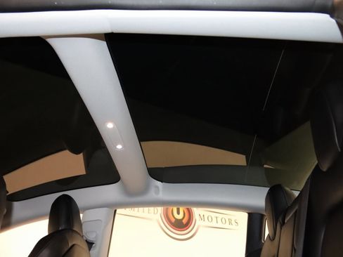 Used 2018 Tesla Model 3 Long Range image 13