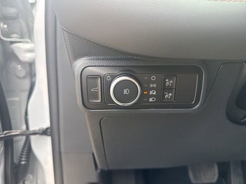New 2026 Ford Explorer Active w/ Active Comfort Package AWD/4WD image 30
