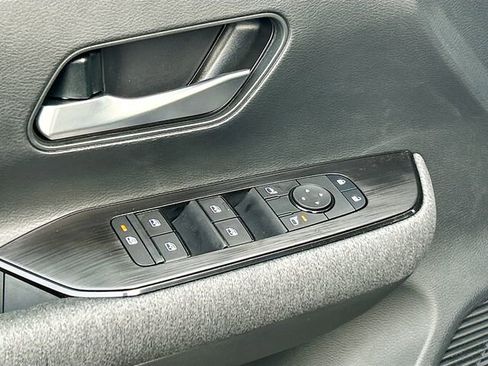 New 2026 Nissan Kicks SV w/ SV Premium Package FWD image 12