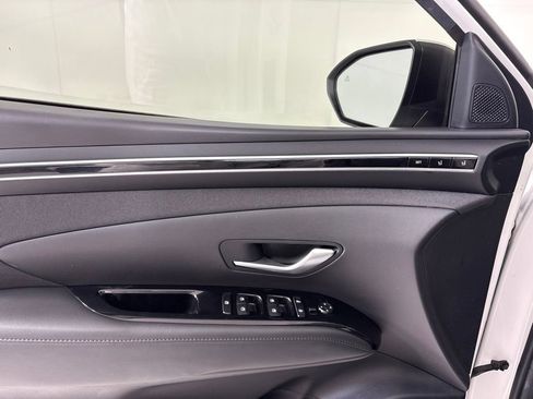 Used 2023 Hyundai Tucson Limited AWD/4WD image 17
