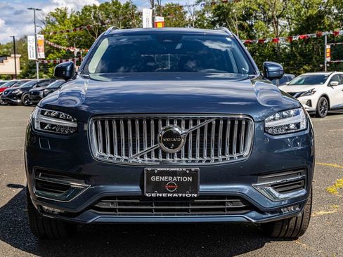 Used 2025 Volvo XC90 B6 Plus image 2