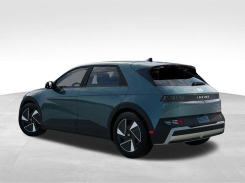 New 2026 Hyundai Ioniq 5 SE image 5