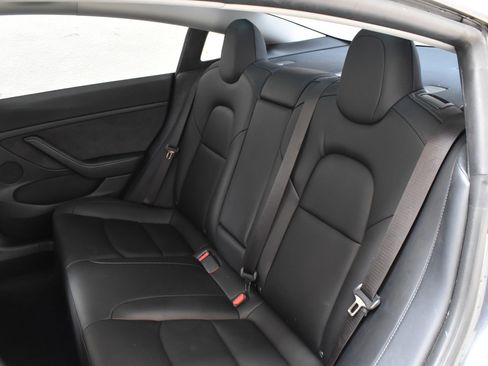 Used 2022 Tesla Model 3 Long Range image 22