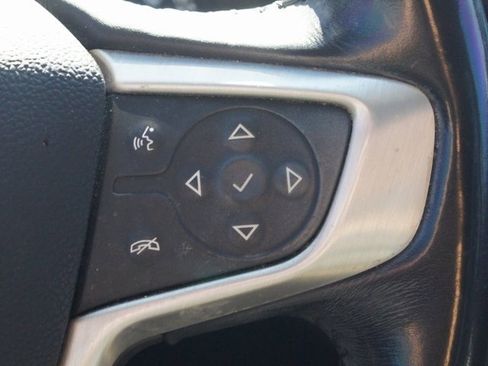 Used 2019 GMC Acadia SLT w/ Black Edition image 10