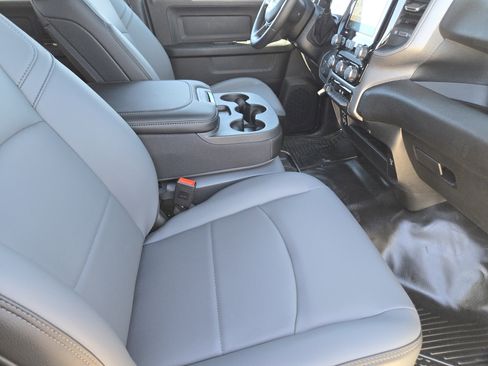 New 2026 RAM 2500 Tradesman w/ Chrome Appearance Group image 12