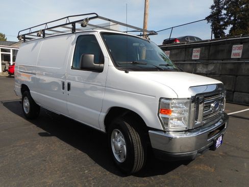 Used 2012 Ford E-350 and Econoline 350 Super Duty w/ Premium Van Group image 1