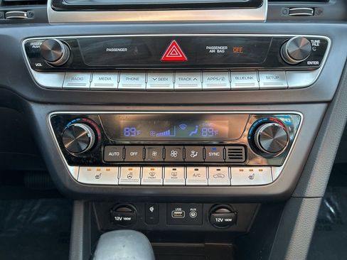 Used 2019 Hyundai Sonata SEL w/ Winter Weather Package image 29