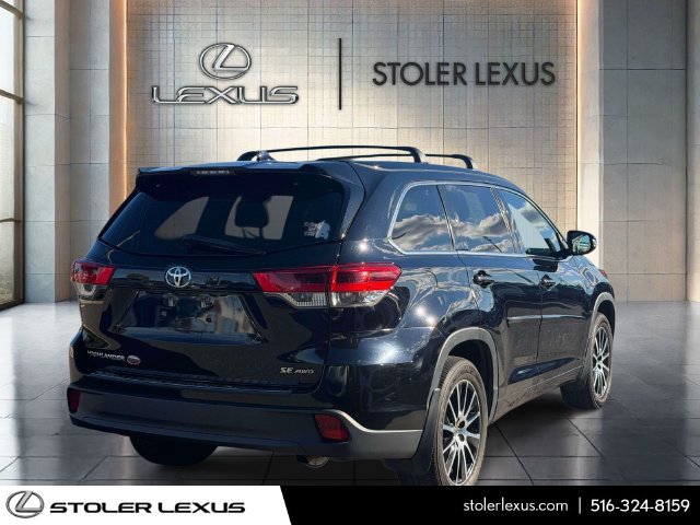 Used 2018 Toyota Highlander SE w/ Protection Package #3 AWD/4WD image 5