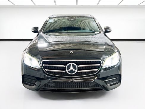 Used 2019 Mercedes-Benz E 450 4MATIC Sedan image 2