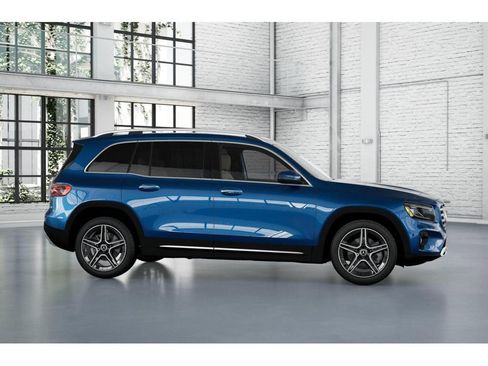 New 2026 Mercedes-Benz GLB 250 4MATIC image 15