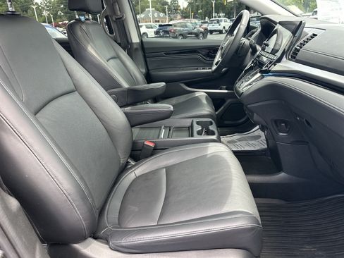 Used 2023 Honda Odyssey Touring image 14