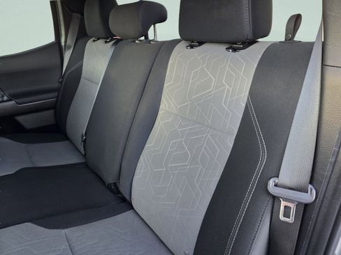 Used 2023 Toyota Tacoma TRD Sport image 27