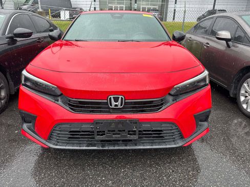 Used 2023 Honda Civic Sport image 2
