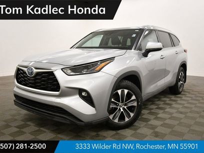 Used 2022 Toyota Highlander XLE