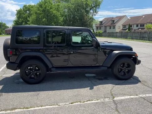 Used 2023 Jeep Wrangler Unlimited Sport AWD/4WD image 44