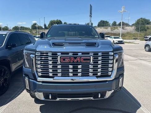 Used 2025 GMC Sierra 2500 Denali w/ Max Trailering Package AWD/4WD image 8
