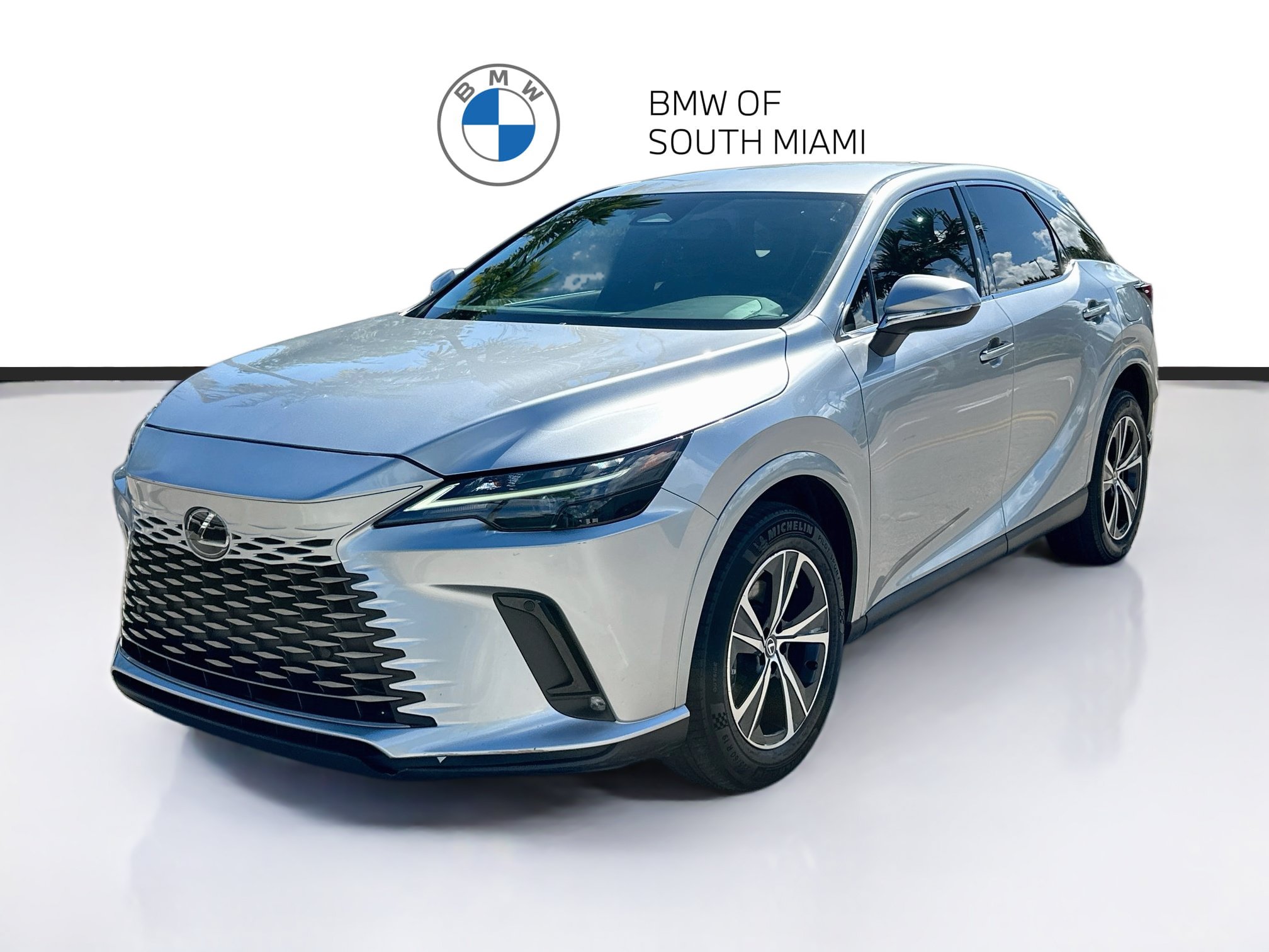 Used 2024 Lexus RX 350 FWD w/ Technology Package image 3