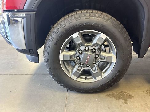 New 2025 GMC Sierra 2500 SLT w/ SLT Premium Package image 41