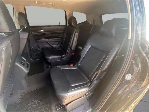 Used 2021 Volkswagen Atlas SE w/ Panoramic Sunroof Package FWD image 21