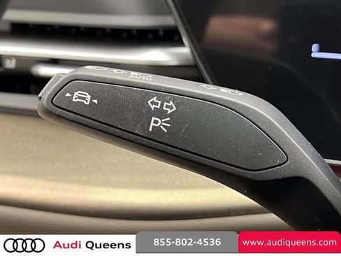 Used 2025 Audi Q5 Premium Plus w/ Premium Plus AWD/4WD image 24