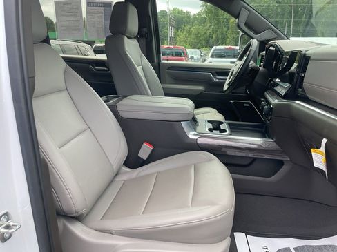 Certified 2024 Chevrolet Silverado 2500 LTZ w/ LTZ Plus Package image 18