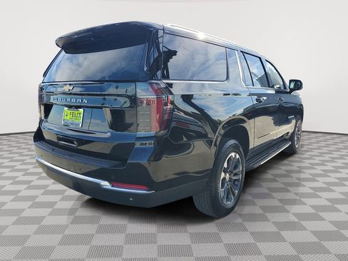 New 2026 Chevrolet Suburban LS image 3