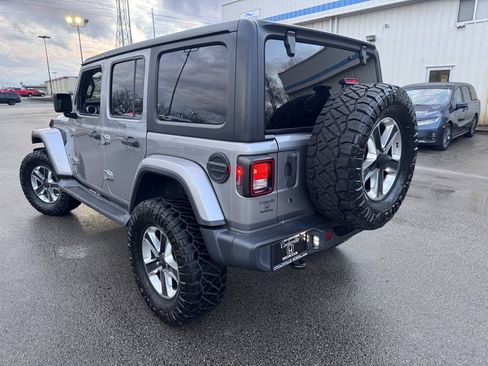 Used 2018 Jeep Wrangler Unlimited Sahara w/ Cold Weather Group image 8